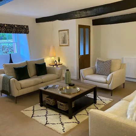 2 Ivy Cottage *